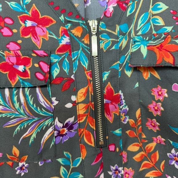 Cato Women's XL Floral V-Neck Blouse with Gold Zipper Detail Multicolor Flowy - Picture 6 of 8